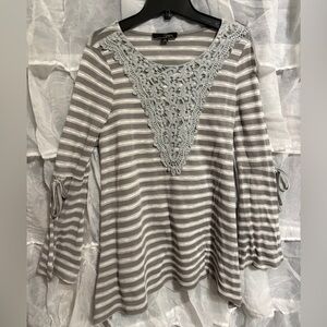 Suzanne Betro Gray Striped Lace Blouse